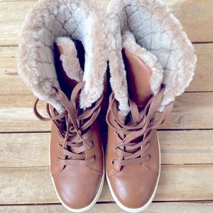 UGG W Croft Lux Quilt shoes